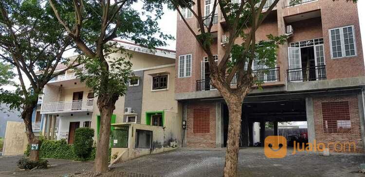 Rumah kost + hotel Oyo aktif MURAH Citraland utama Surabaya barat