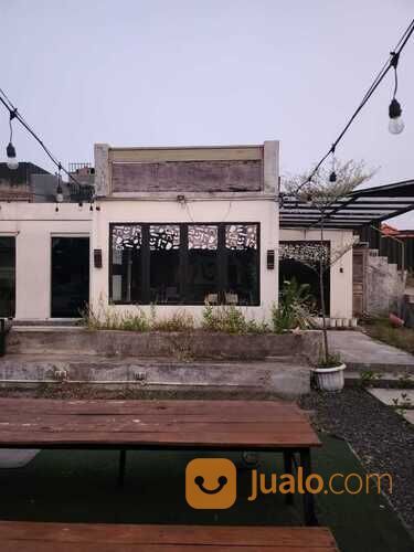 Mayjend Sungkono, Resto & Cafe Dekat, Komersil Area Persis 0 Jalan