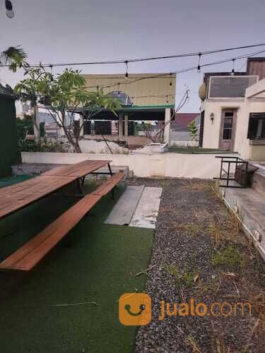 Mayjend Sungkono, Resto & Cafe Dekat, Komersil Area Persis 0 Jalan