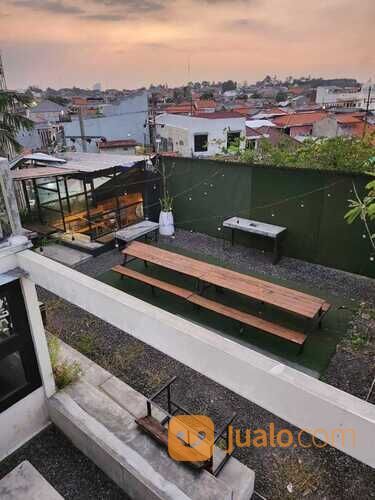 Mayjend Sungkono, Resto & Cafe Dekat, Komersil Area Persis 0 Jalan