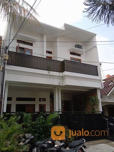 Rumah Siap Huni di Kawasan Elite Pesona Khayangan Mungil 1 , Depok. Dekat Mall Pesona Square