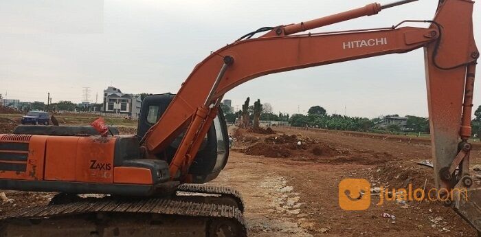 Excavator Hitachi ZX200 Tahun 2008