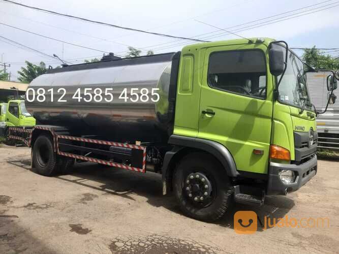 Mobil Truk Tangki CPO Truk Tangki Crude Palm OIl Minyak Sawit 16000 Liter