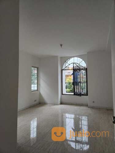 Rumah Siap Huni dalam Cluster di Sentul City, Bogor