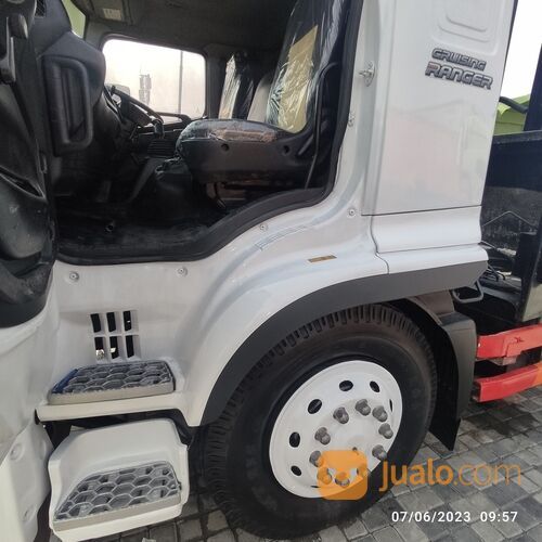 Hino 500 FM 285 TH Head Trailer Tronton 6x4 Tahun 2016