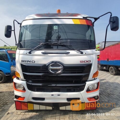 Hino 500 FM 285 TH Head Trailer Tronton 6x4 Tahun 2016