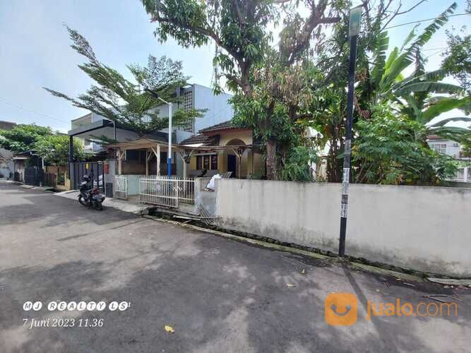Rumah Murah Strategis Tengah Kota di Komplek Antapani Bandung