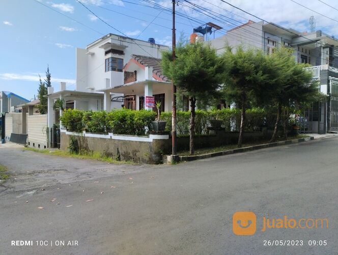 Miliki rumah hoek Pesona Intan Estate Garut Jawa Barat