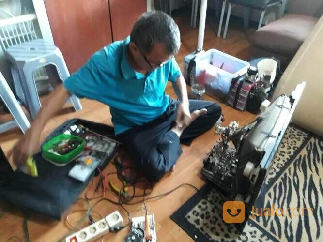 Service tv gading serpong