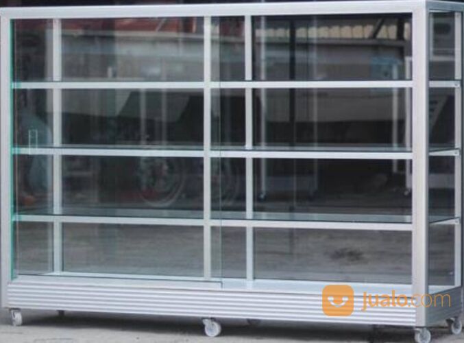 Etalase kaca 1,5meter