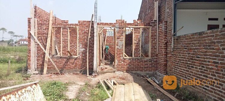 Bangun Rumah Dinding Bata Merah Desain Sendiri