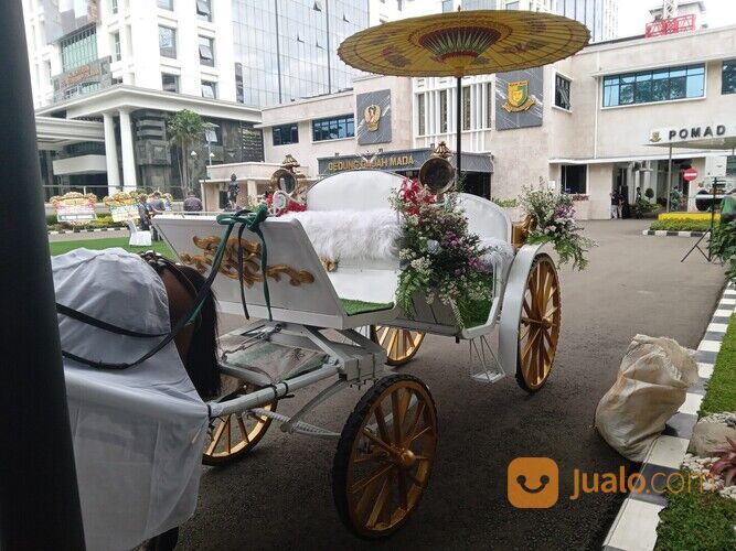 Sewa kuda kereta kencana