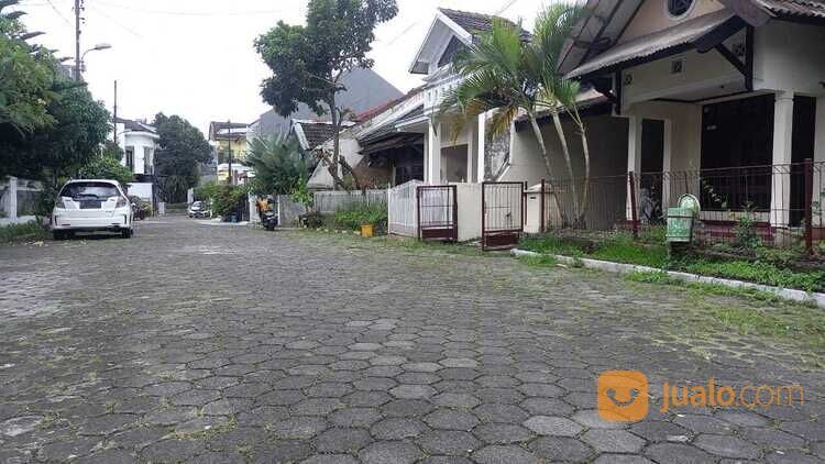 Rumah dalam perumahan Timoho Kodya Yogyakarta