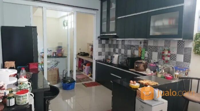 RUMAH LENGKONG BESAR,JL JATI BANDUNG AKSES GANG COCOK U/ KOST AN