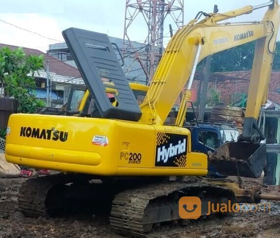 Excavator Komatsu model PC200-6 Tahun 2004