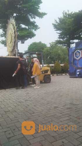 JASA SEWA FORKLIFT JAGAKARSA JAKARTA SELATAN 087812203434