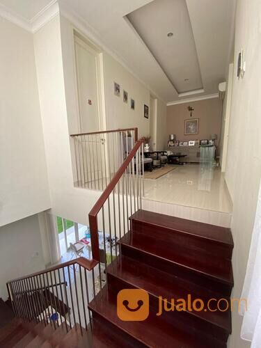 Rumah di Pakuwon City Cluster Windsor Hill