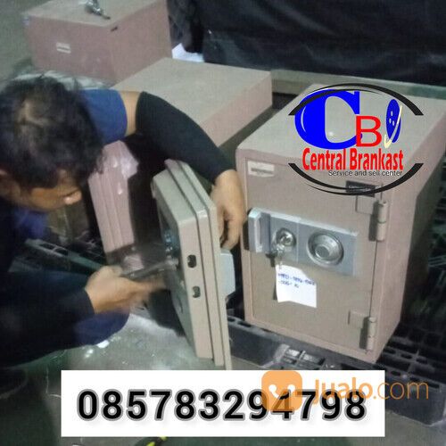 Service Brankas Kediri 085185557784