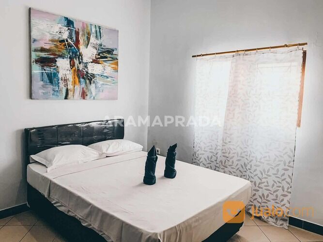 Gedung Serbaguna Pantai Berawa Canggu