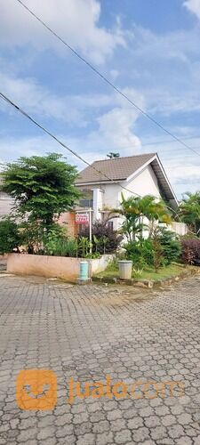Rumah Minimalis Posisi Hook di Komplek Grand Menteng Indah (Shannon Hook)