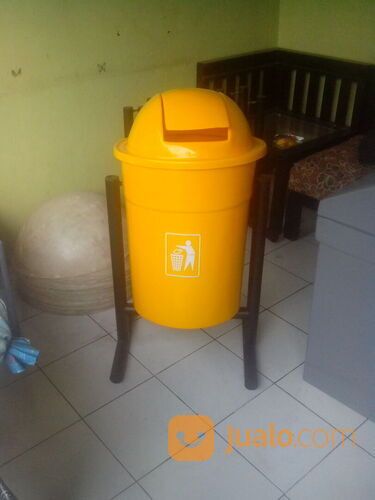Tempat Sampah Gantung Fiberglass Bulat 70 liter