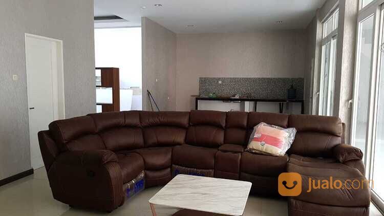 Rumah Full Furnished + Kolam Renang di Rumah Komplek Tasbi 2