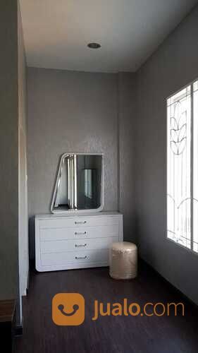 Rumah Full Furnished + Kolam Renang di Rumah Komplek Tasbi 2