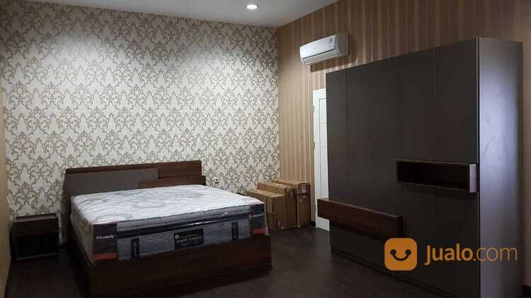 Rumah Full Furnished + Kolam Renang di Rumah Komplek Tasbi 2