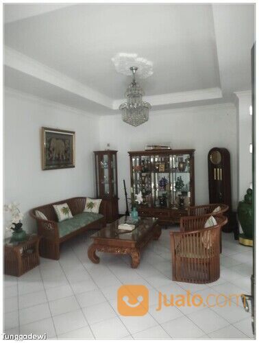 Rumah Jogja Luas Bangunan 200 m2, 6 Kamar Tidur