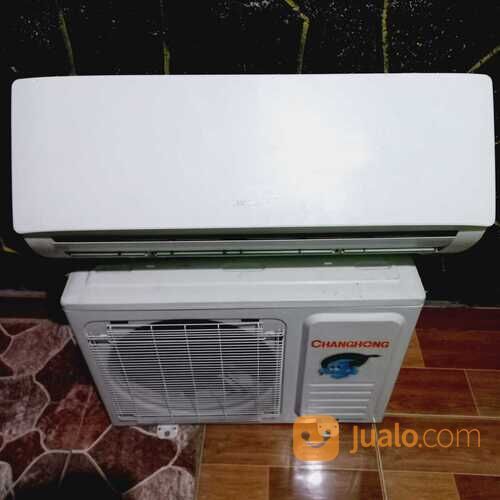 AC 1/2PK Daikin Plus Pasang