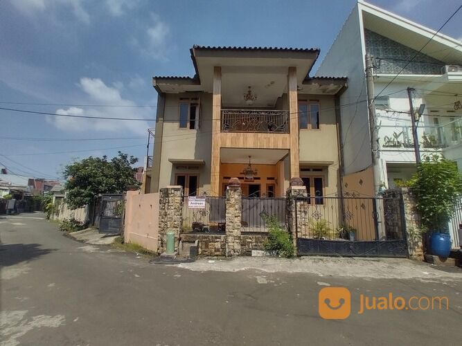 Rumah 2 lantai Duta Bintaro di Cluster Tampak Siring.