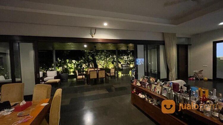 Rumah semi villa jarang ada siap huni private pool jakarta selatan