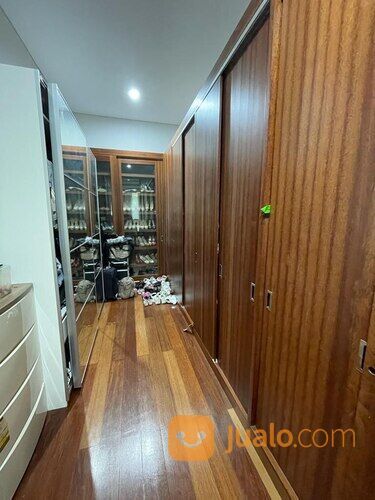 Rumah semi villa jarang ada siap huni private pool jakarta selatan