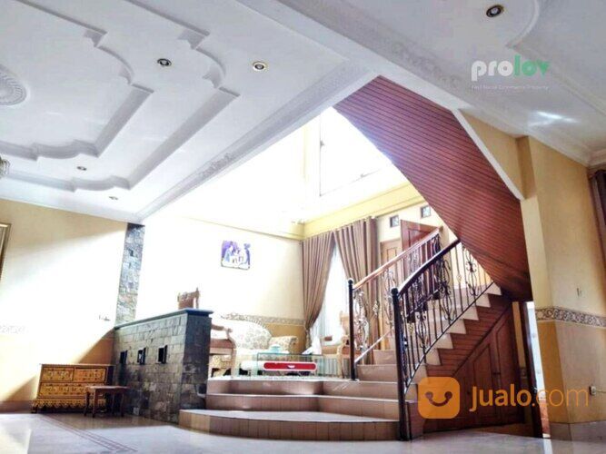 Rumah Siap Huni Mewah Di Jalan Subang Antapani Bandung