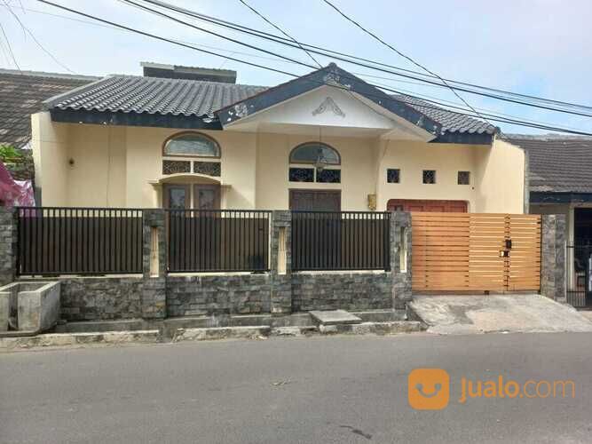 Rumah dalam Kompleks Perumahan Pondok Kopi, Jakarta Timur