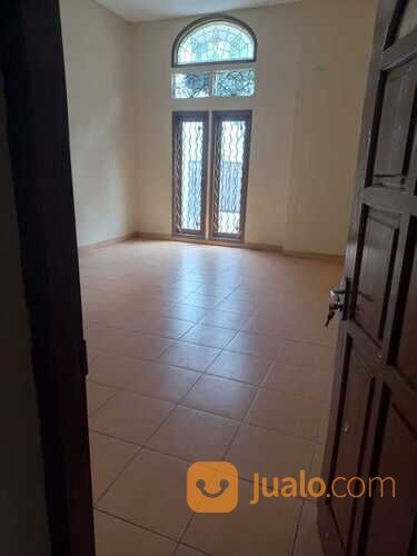 Rumah dalam Kompleks Perumahan Pondok Kopi, Jakarta Timur