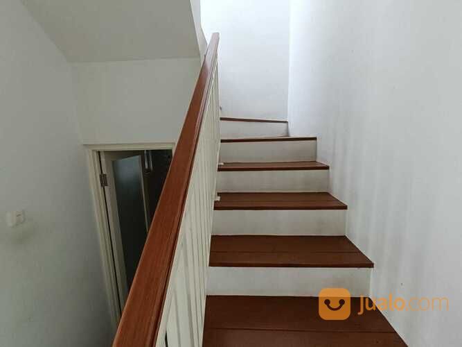 Rumah Mewah 2 Lantai Lokasi Green Orchid Sukarno Hatta Malang