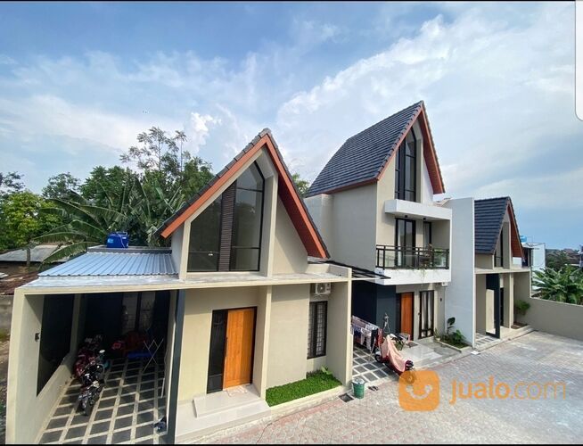 Perumahan Elite di lingkungan UNS solo dan exsit toll