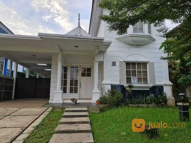 Hunian Mewah Sentul City Country Wood, Siap Huni View Cantik