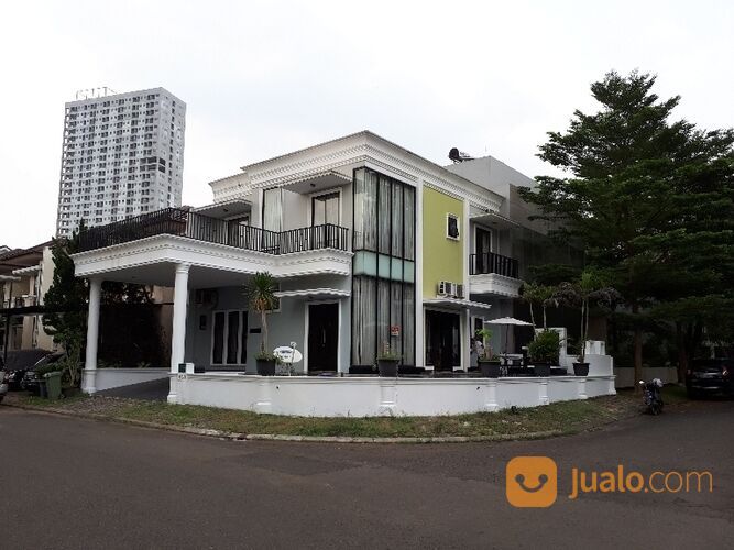 Rumah dua lantai cluster the green di daerah BSD
