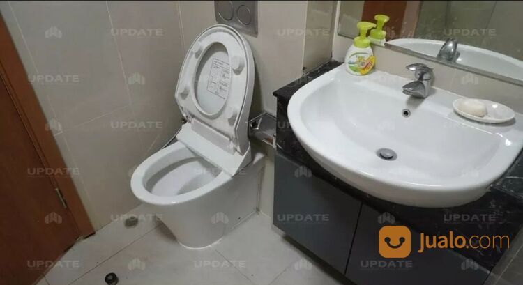 APARTEMEN THE REIZ CONDO MEDAN FULL FURNISH TERAWAT DAN CANTIK