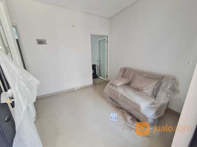 Rumah Mansion Nine Surabaya Barat Sewa Semi Furnished Siap Huni