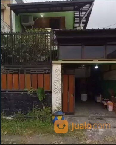 Rumah Villa Full Furnished Mewah Plus Kolam Renang Belakang UMM Malang