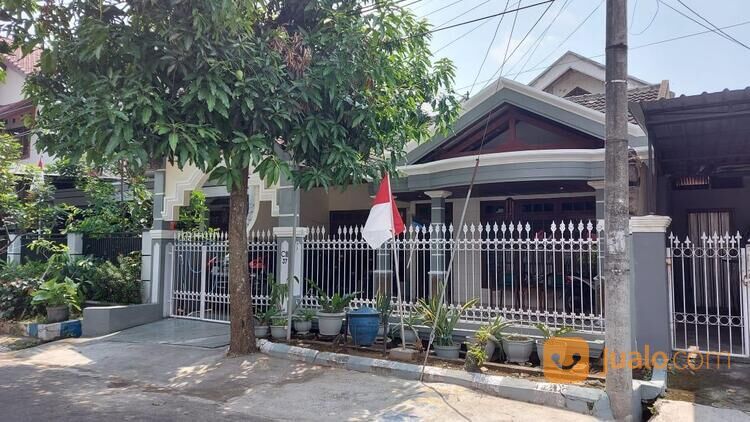 Rumah 2 Lantai Lokasi Perumahan Dirgantara Permai Sawojajar Malang 2 Milyar