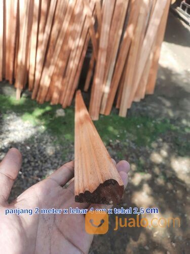 Lis kayu dinding wall moulding