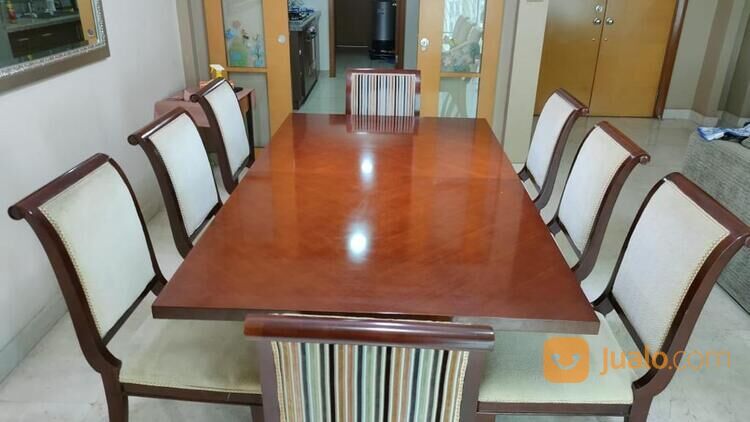 Meja Makan set 8 Kursi