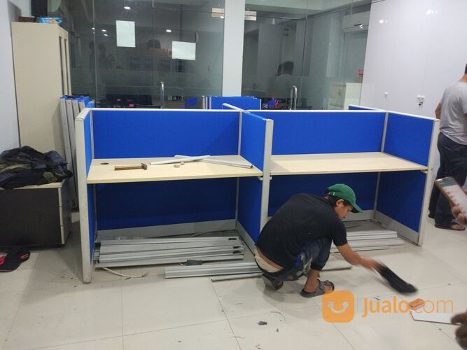 Ganti Cover Partisi Kantor