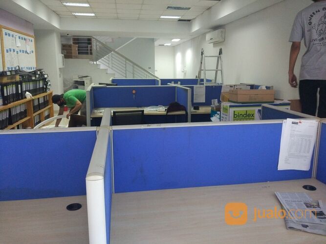 Ganti Cover Partisi Kantor