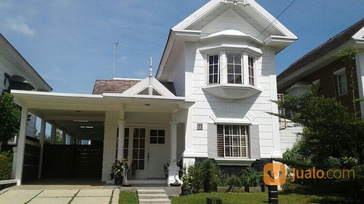 Rumah di Cluster Country Wood Sentul City Bogor