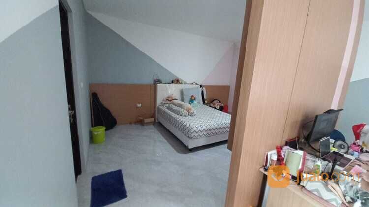 Rumah Cantik 2 Lantai Sektor 1G Gading Serpong Tangsel